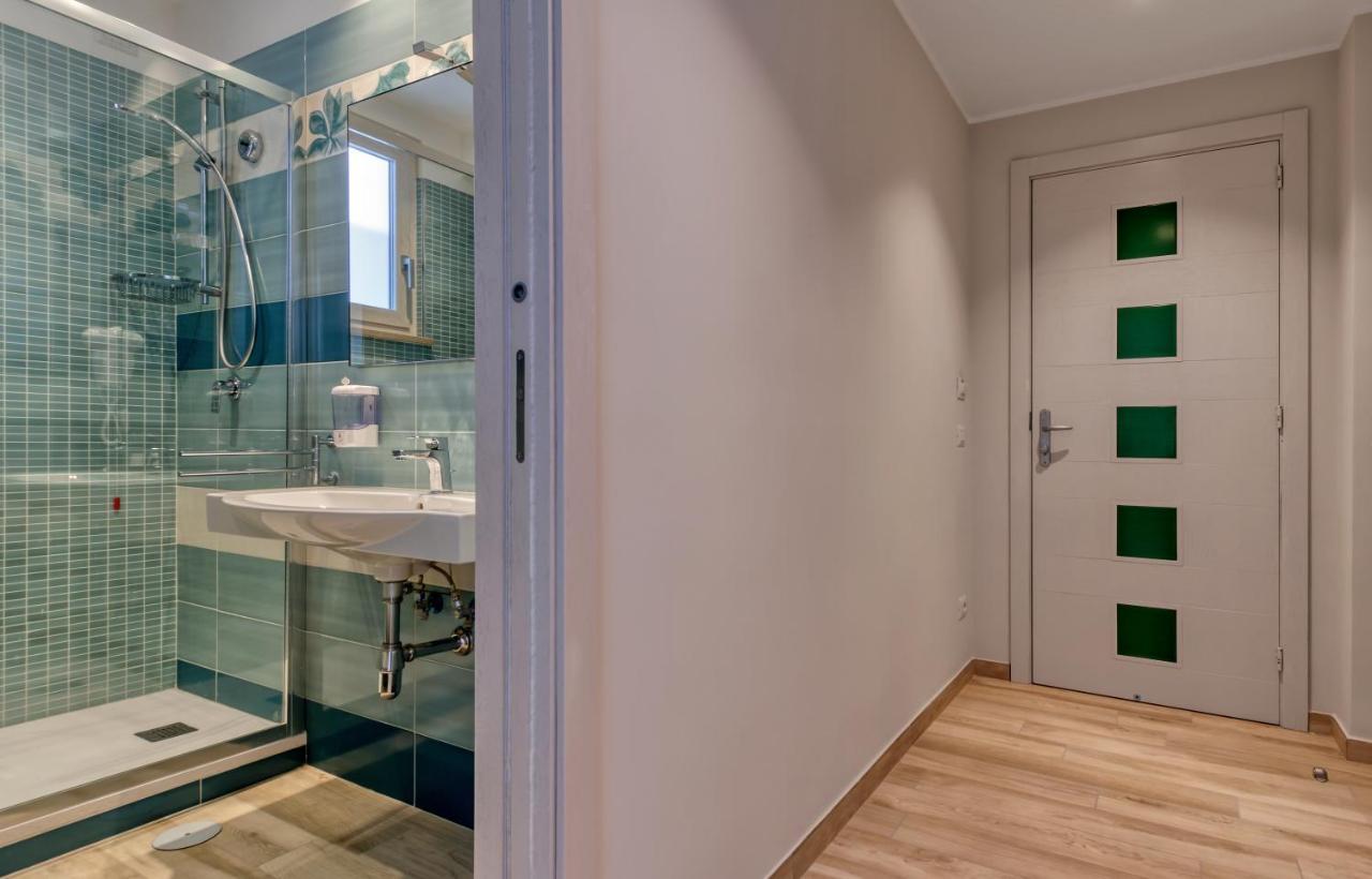 Tiffany Suites Sorrento Exterior photo