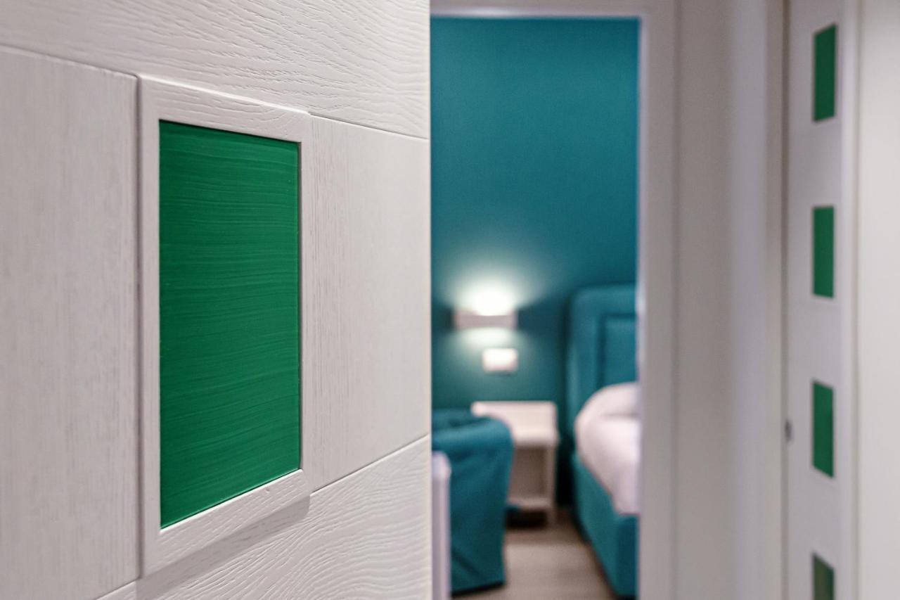 Tiffany Suites Sorrento Exterior photo
